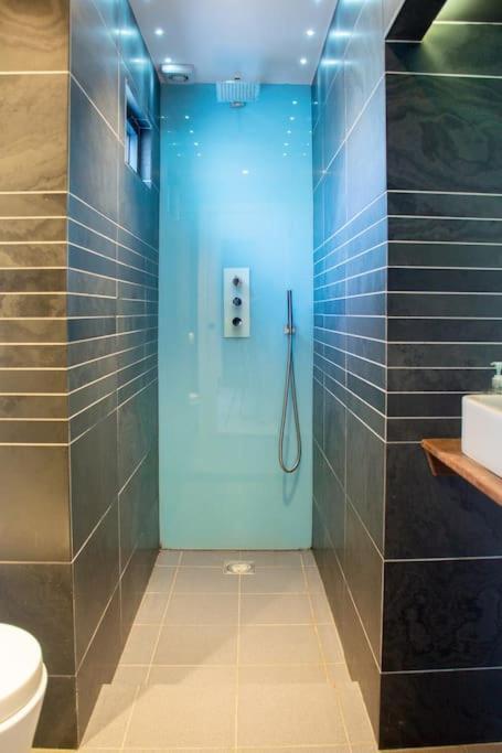 Edge14- Spacious, Stylish And Near The Beach! Ньюки Экстерьер фото