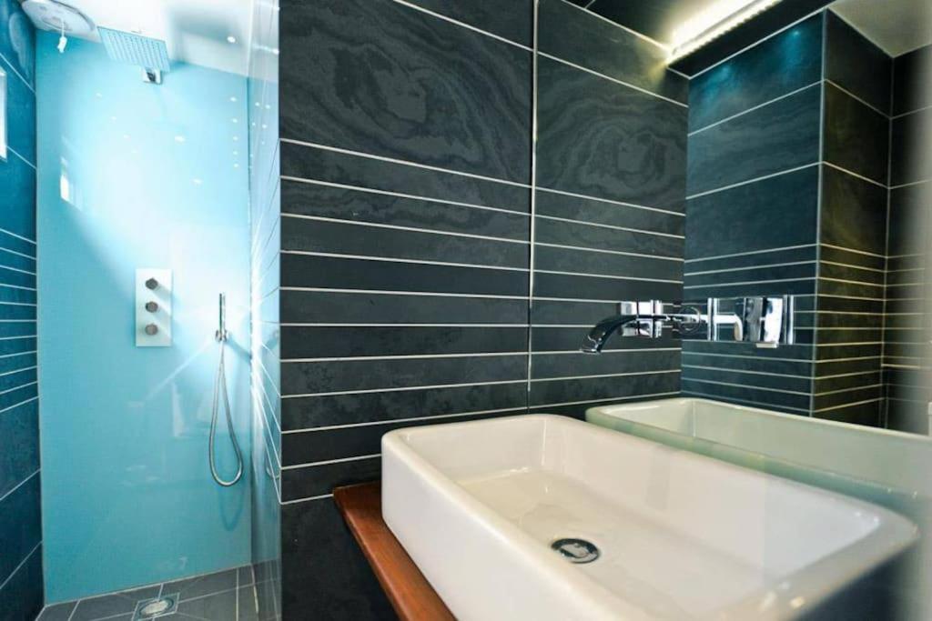 Edge14- Spacious, Stylish And Near The Beach! Ньюки Экстерьер фото